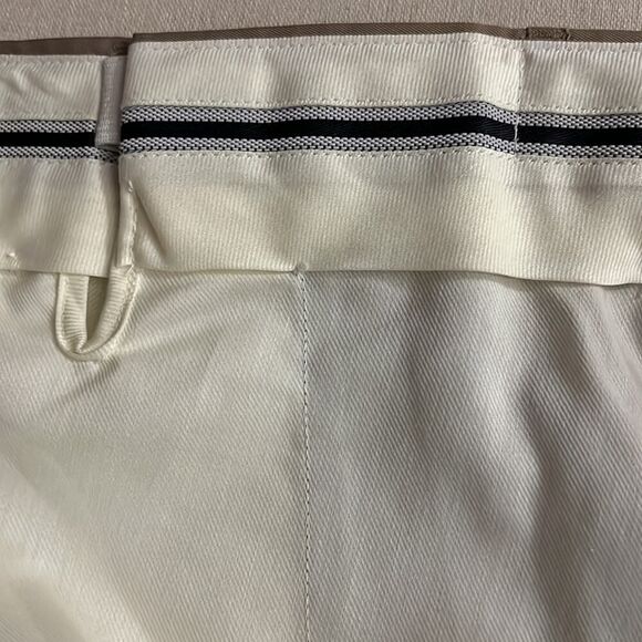 Joseph A Banks Traveler collection shorts British Tan tailored fit 38 NWOT - Picture 8 of 9